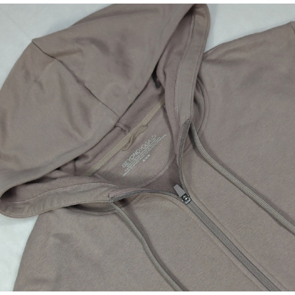 NEW Beyond Yoga Mens Featherweight Full Zip‎ Hoodie Oyster Size Medium
